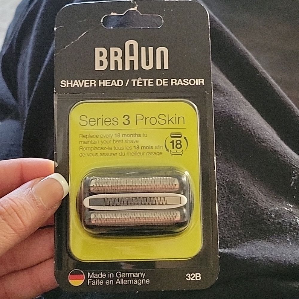 Braun Series 3 ProSkin replacement - Picture 2 of 3